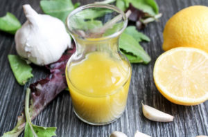 Лимонный сок с чесноком для понижения холестерина