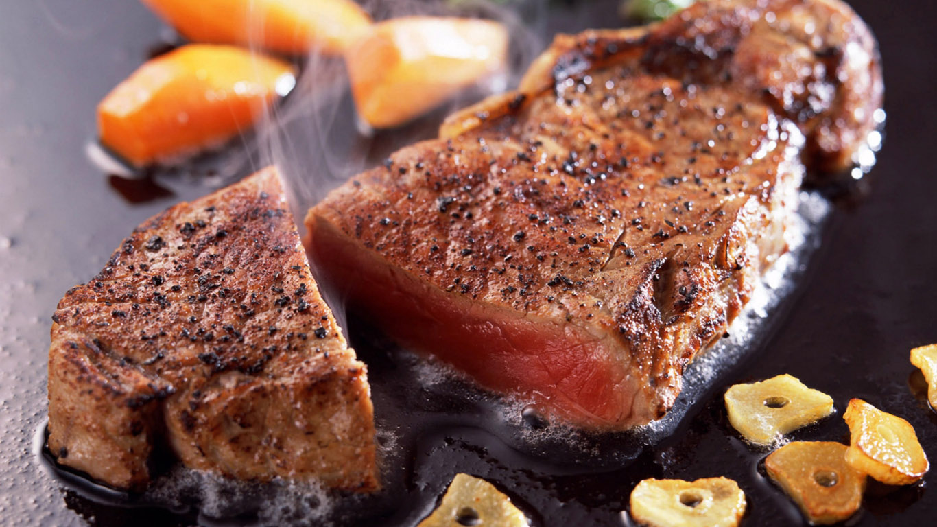 Жирное мясо может стать причиной образования тромбов