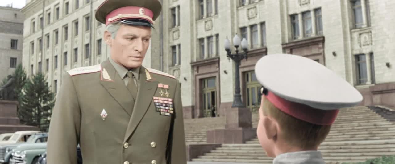 "Офицеры" кадр из фильма
