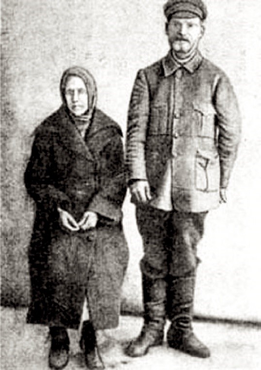 Комаров со второй супругой Софьей
